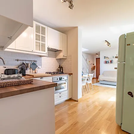 10' Navigli, Penthouse With Panoramic View Διαμέρισμα *