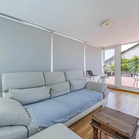 10' Navigli, Penthouse With Panoramic View *